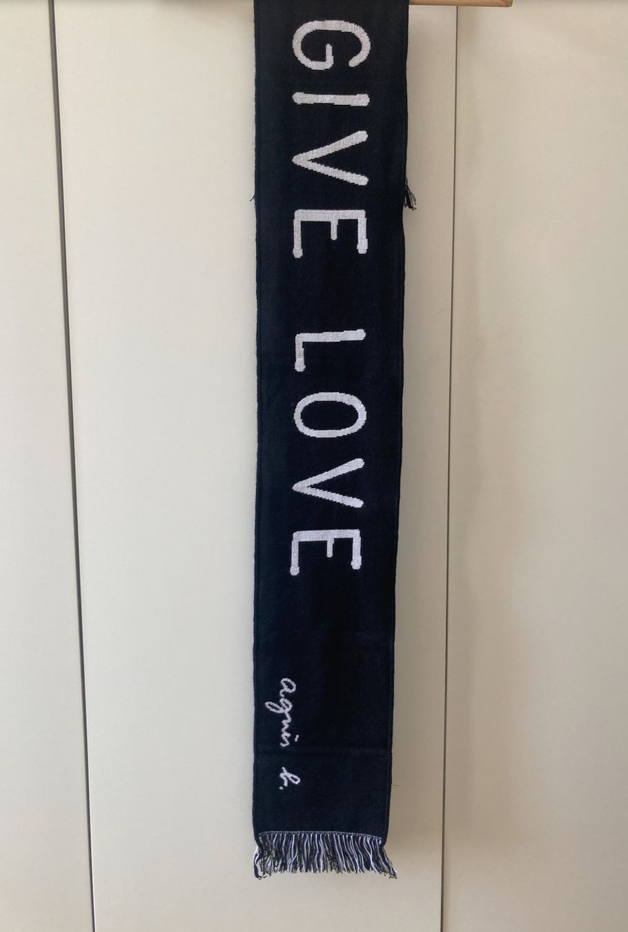 Foulard & Sciarpe: Agnès B. - écharpe give love – Usato da Locarno venduto da tabe22979
