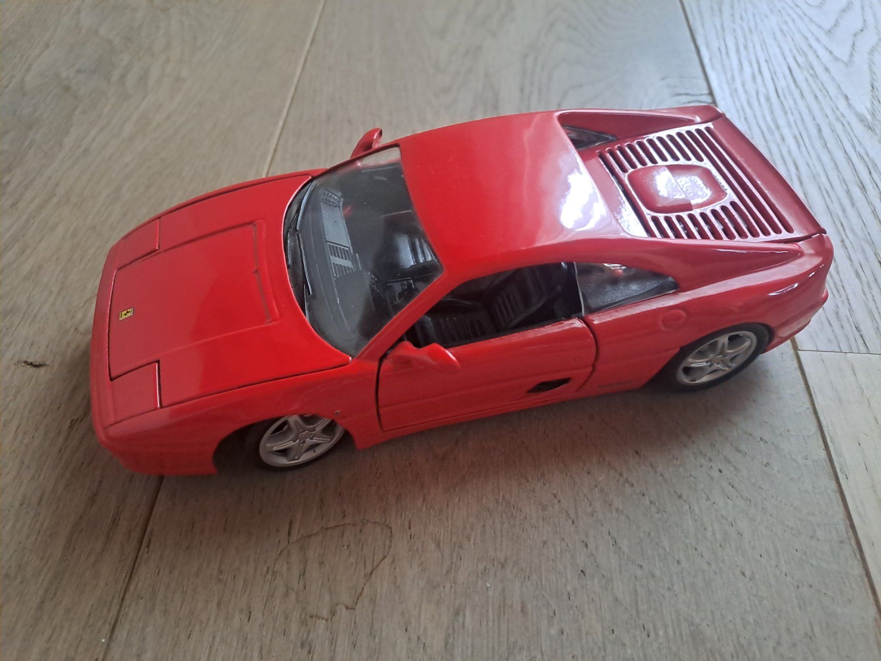 Ferrari Modellini d'auto: Ferrari F355, Modelauto rot, 1:24 – Usato da Wängi venduto da Raettli10
