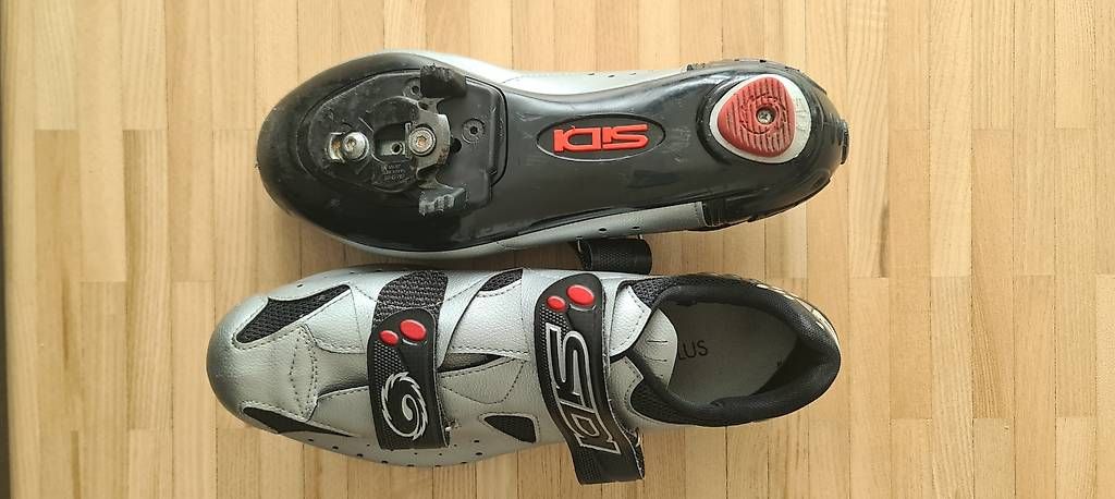 Chaussures hommes: Sidi Bikeschuh mit Klick Gr. 45 – D'occasion à Luzern par Nika.Rock 2