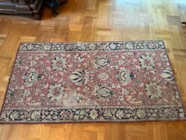 Orientteppich mit Blumenmuster rot gebraucht Zustand 160/88