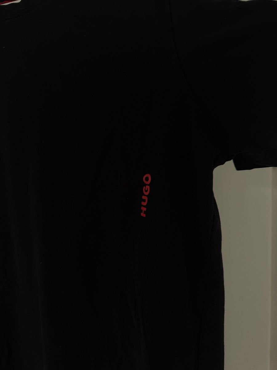 Hugo Boss T-Shirts: Hugo Boss Tshirt – Neu (gemäss Beschreibung) aus Otelfingen von mar_sy7r 1