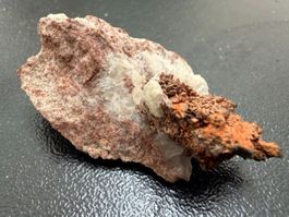 Hämatite mit Garnet und Quarz, Kuruman, Namibia (4.5)