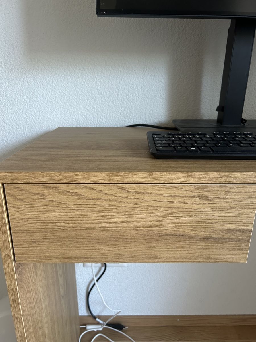 Schreibtische: Schreibtisch 40x100cm – Gebraucht aus Pieterlen von cel_l2dt 2