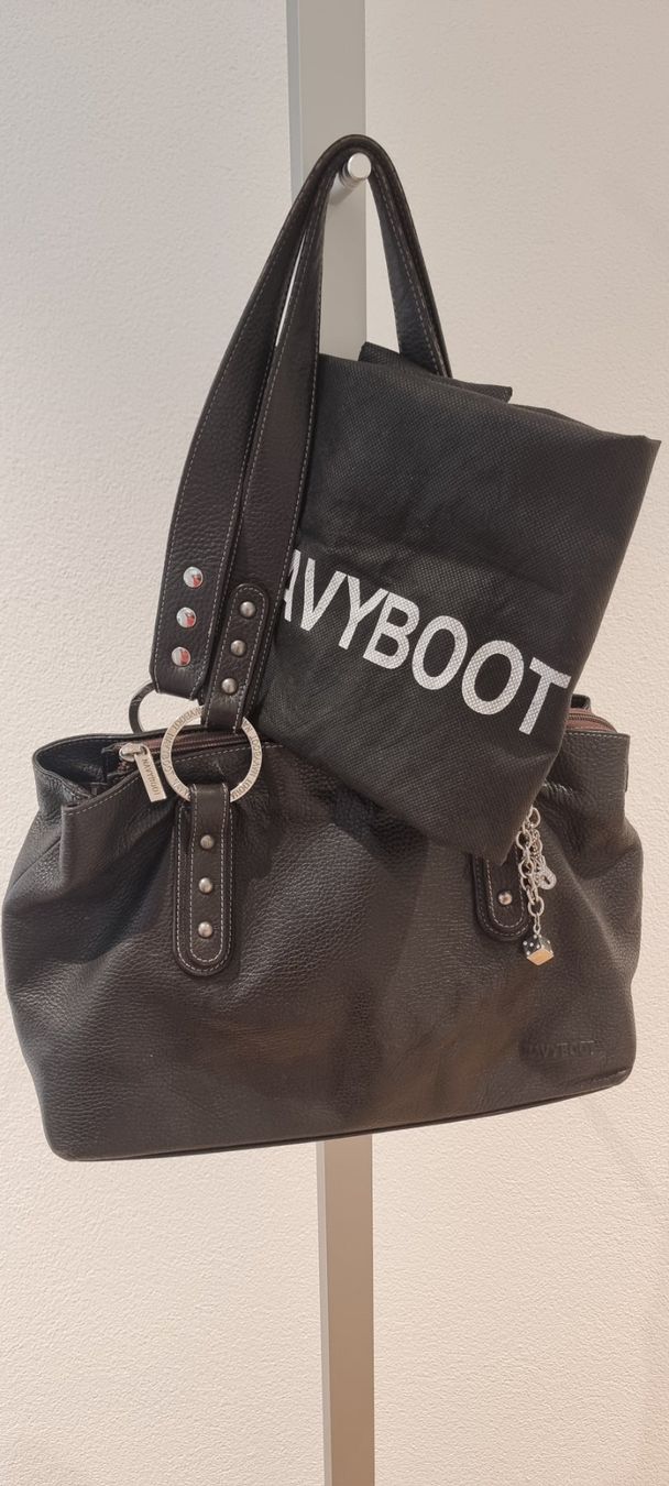Navyboot Taschen für Damen: Navyboot Leder Umhängetasche – Gebraucht aus Dielsdorf von meret07 2