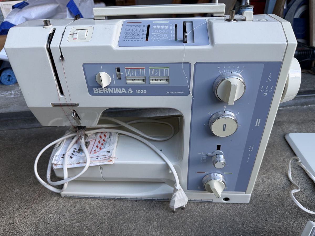 Bernina Macchine da cucire: Bernina 1030 Nähmaschine – Usato da Lyss venduto da nekoreh