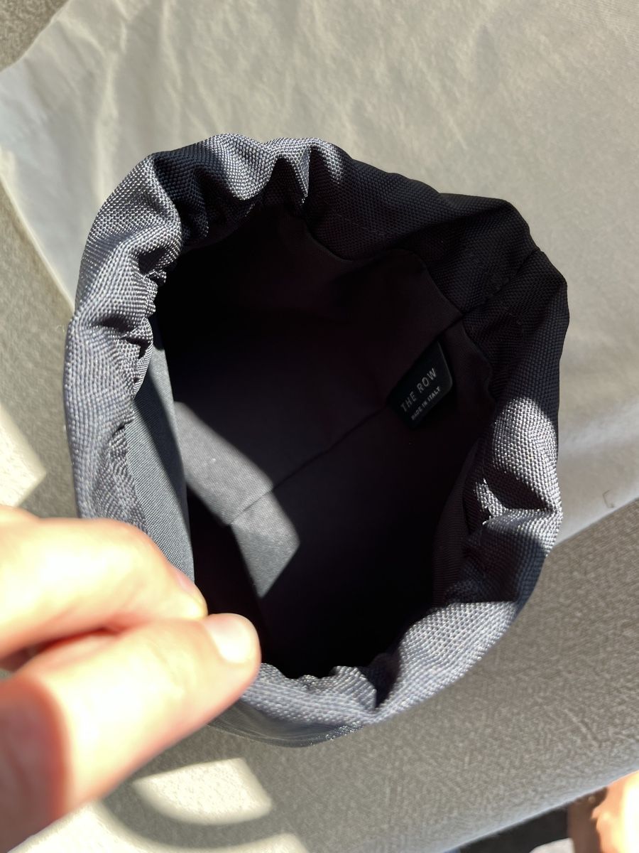 The Row Borse: The Row Nylon Clutch schwarz – Nuovo (secondo la descrizione) da Zürich venduto da ehupp 2