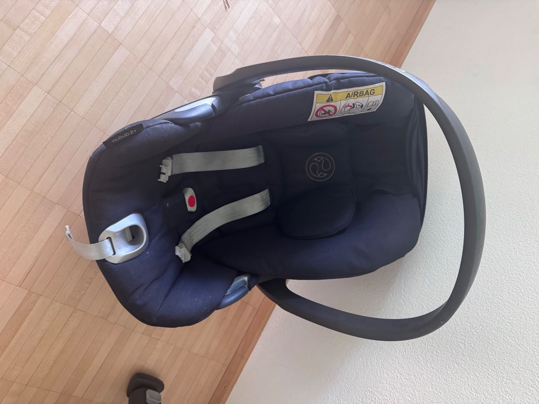 Cybex Seggiolini per auto: Cybex Cloud Z i-Size Babyschale mit Base Isofix – Usato da Zürich venduto da ber_bqk5 6