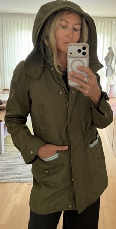 Peuterey Women's Hooded Winter Coat, Size 42, Khaki 🍂