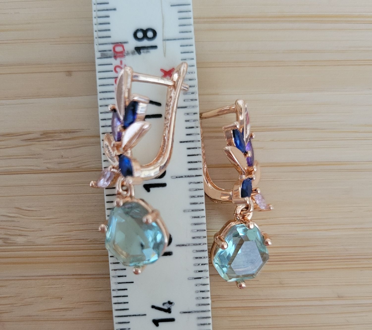 Orecchini pendenti & Orecchini a lobo: Jolies boucles d'oreilles pendantes multicolore  – Nuovo (secondo la descrizione) da Bernex venduto da Dariafr 4