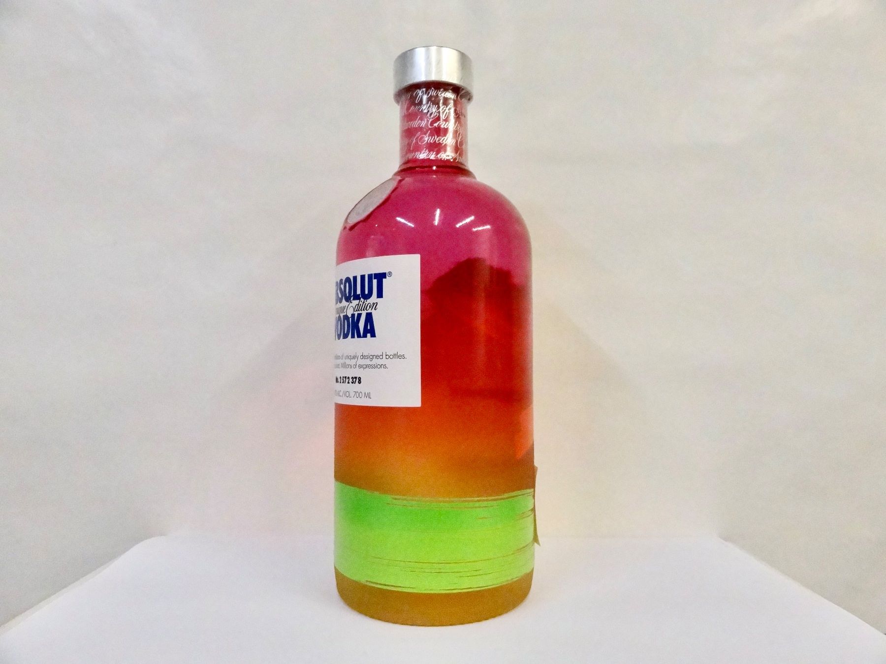 Absolut Vodka Bevande alcoliche: 1 x ABSOLUT VODKA ABSOLUT UNIQUE Edition 2012 – Nuovo e nell'imballaggio originale da Kerzers venduto da zimmergruen 3
