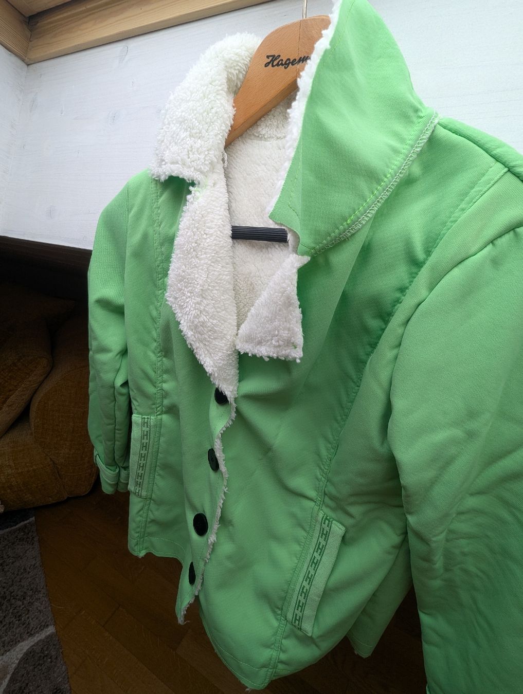 Giacche: Mintgrüne Herbstjacke mit Teddyfutter, Grösse S – Nuovo e nell'imballaggio originale da Schongau venduto da Netwick 2