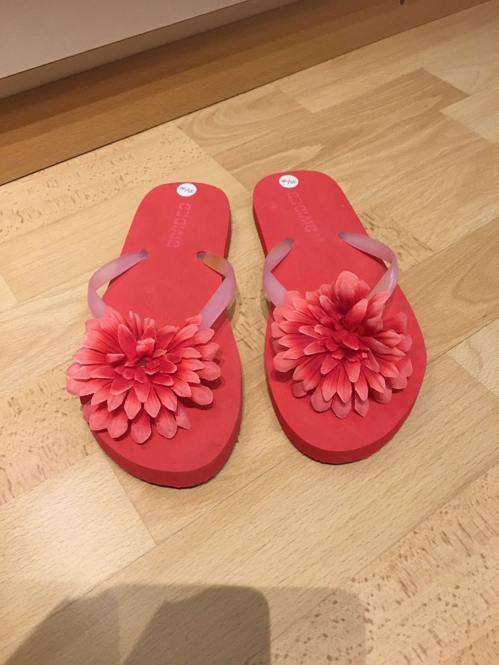 Damenschuhe: Flip-Flops mit Blume Gr. 35/36 NEU!!! – Neu (gemäss Beschreibung) aus Uetendorf von Gar_9pvy