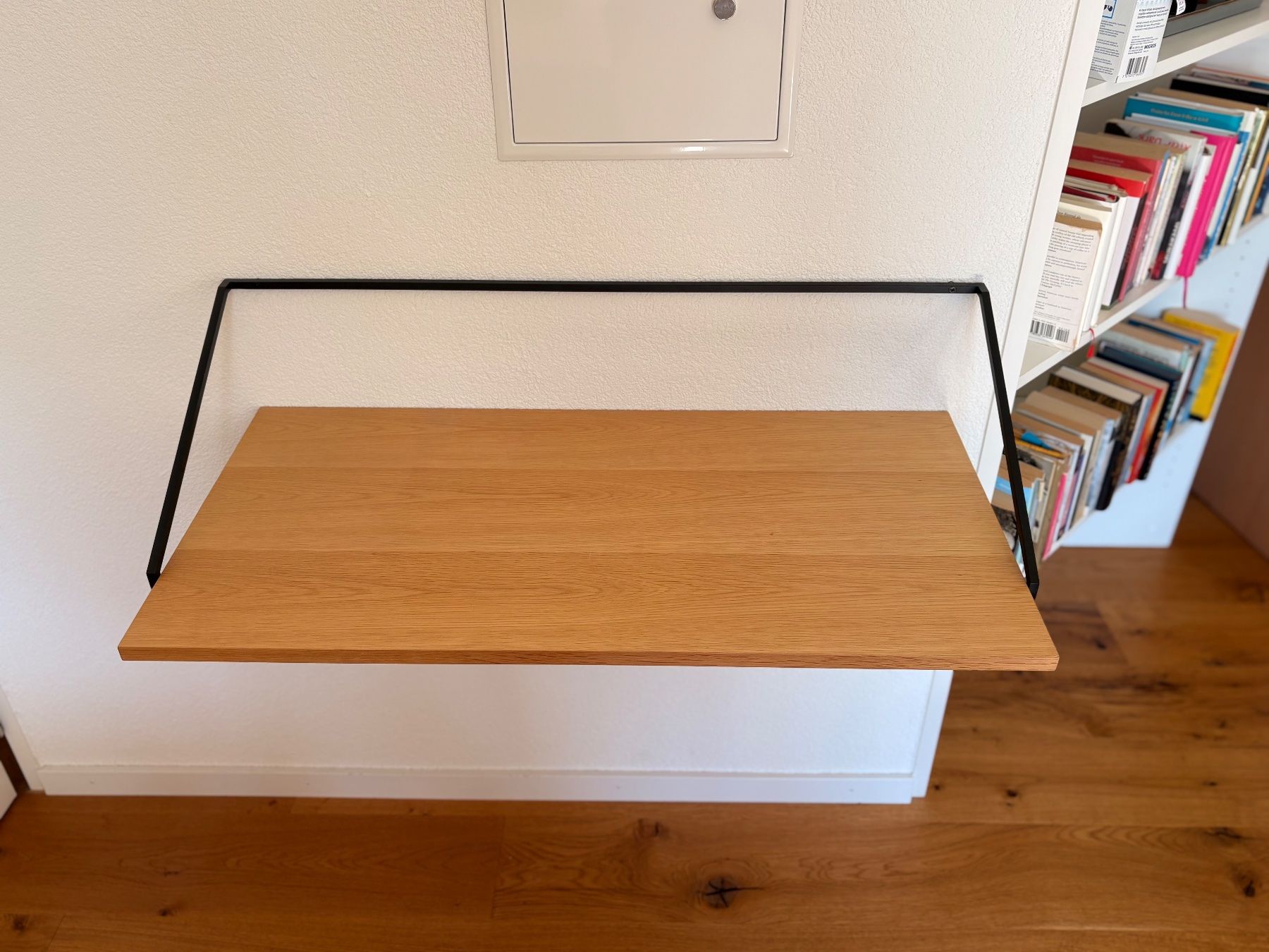 Bureaux: Wandschreibtisch Eiche – D'occasion à Wohlen AG par georgeb01 1