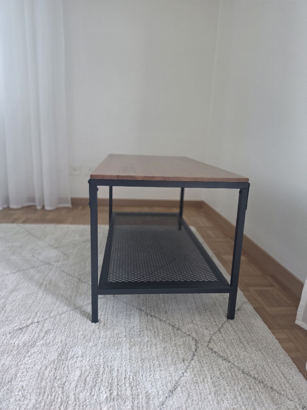 Ikea Tische: Coffee Table - Black, 99x46cm – Gebraucht aus Au ZH von and_6h5m 3