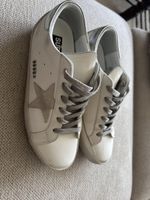 Sneakers size 40