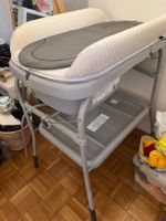 Chicco bath and changing table