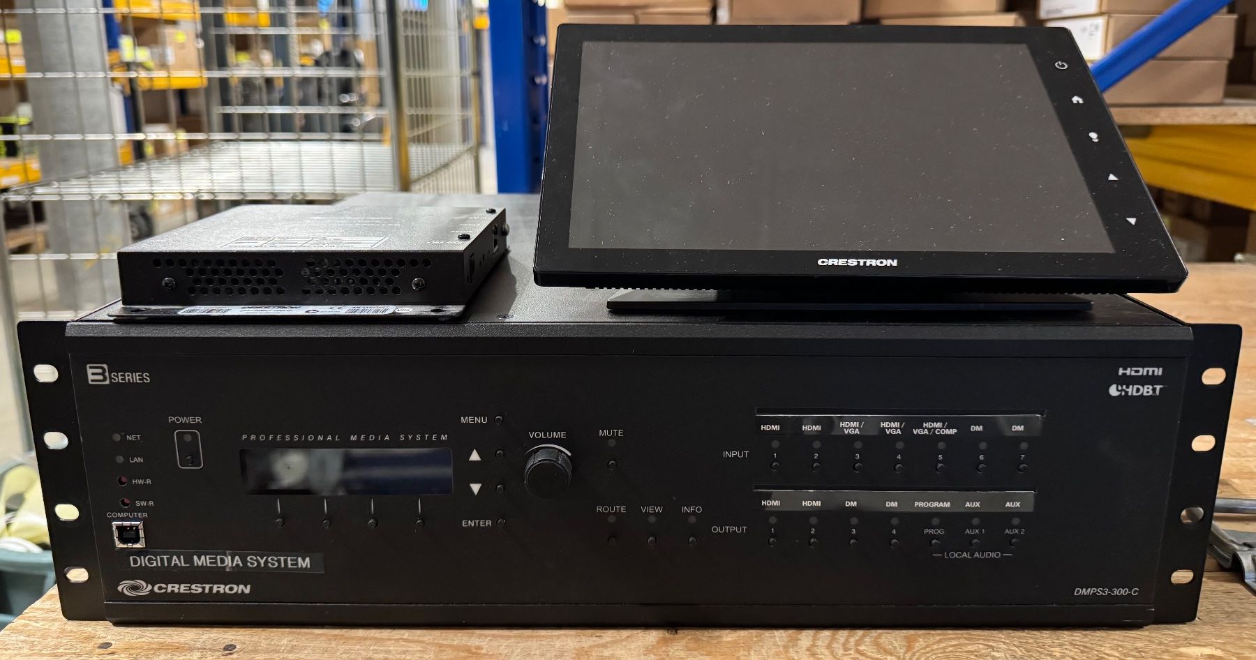 Crestron Sistema di controllo: DMPS3-300-C Medienmanager 7In/2Out CRESTRON – Usato da Rothenburg venduto da BildundTon