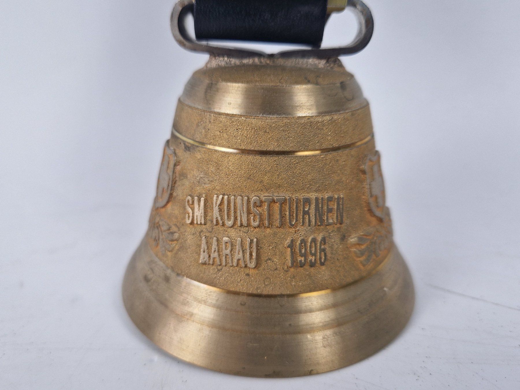 Campanacci mucche: Mittelere Glocke aus Messing – Usato da Muhen venduto da Restwert_Muhen 1