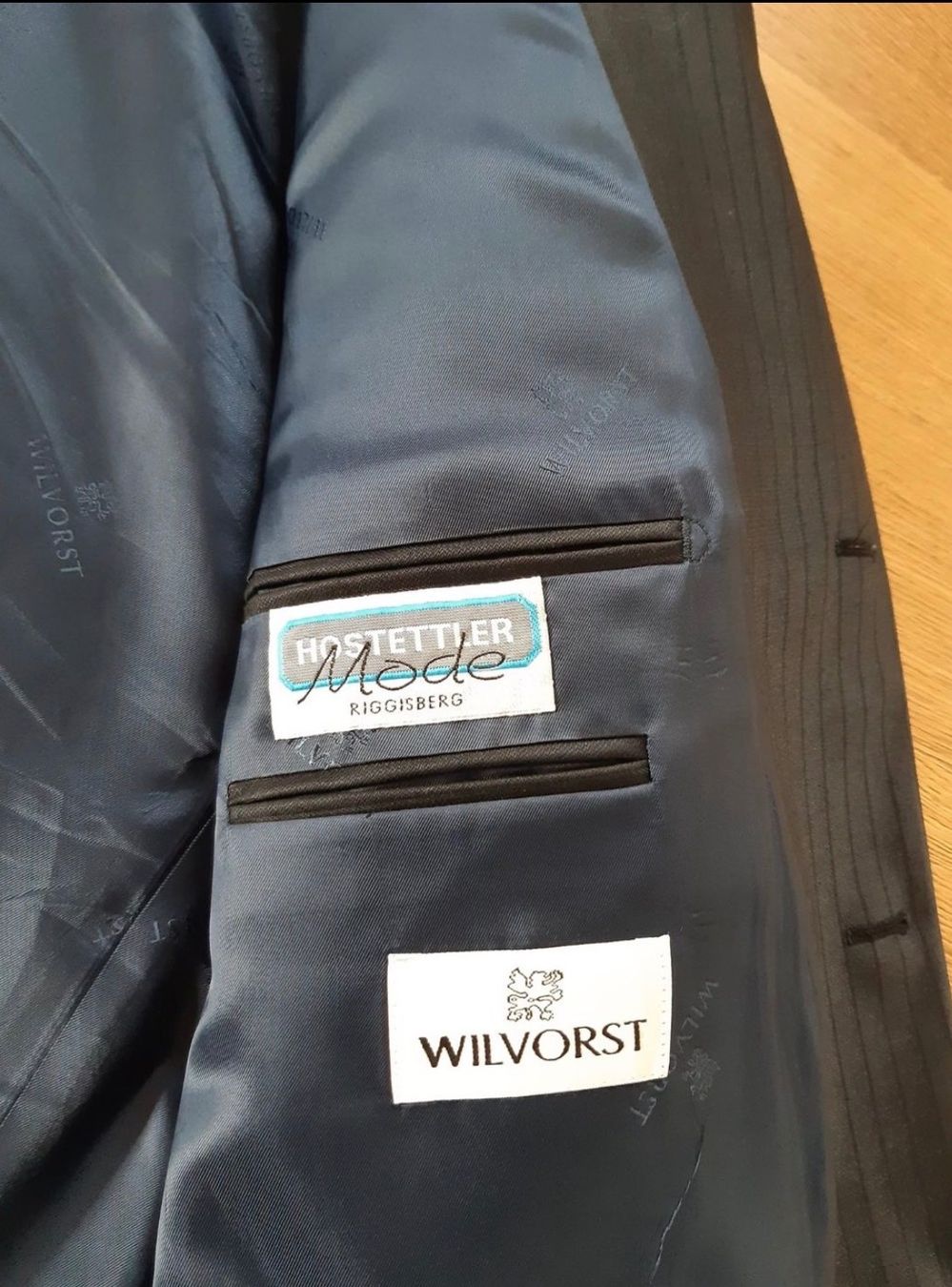 Completi: Wilvorst Hochzeitsanzug – Usato da Würenlingen venduto da gbz_q8ff 5
