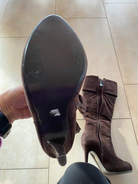 Scarpe da donna: Stiefel Grösse 36, nur 1x gebraucht – Usato da Sugnens venduto da PixelPanda1 1