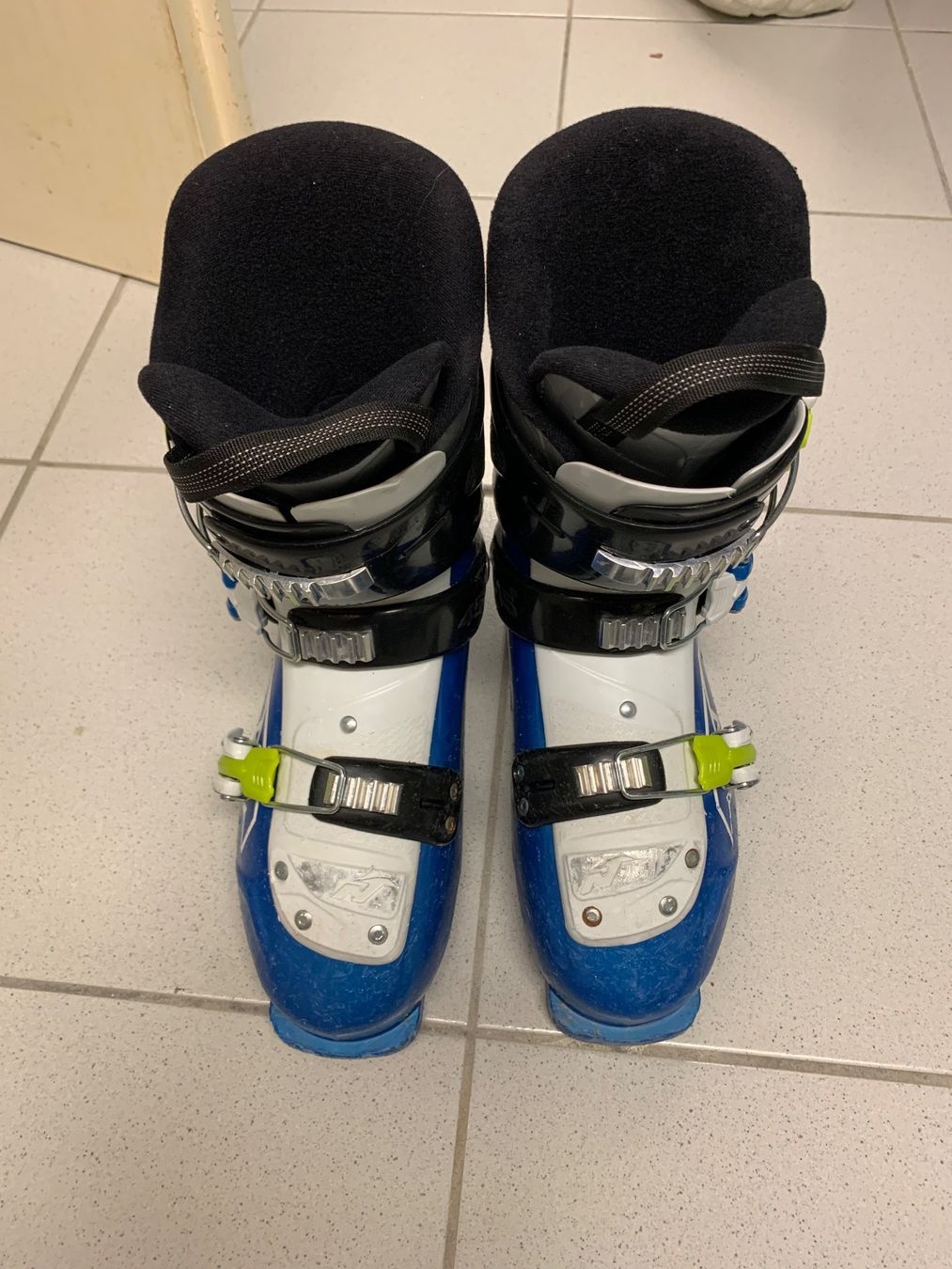 Nordica Herrenschuhe: Chaussures de ski – Gebraucht aus Domdidier von qatar1973