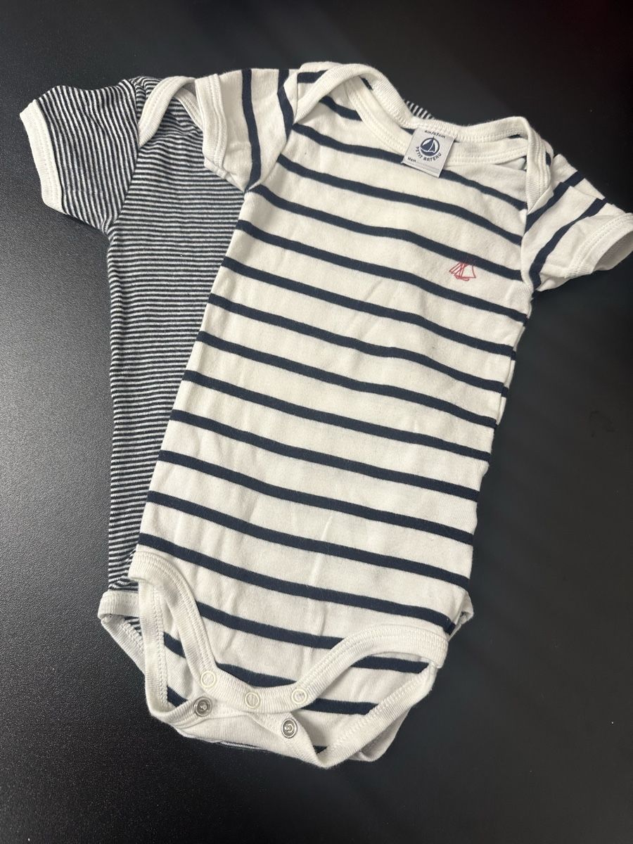 Petit Bateau Kleiderpakete & -sets: Petit Bateau Kurzarmbodies – Gebraucht aus Starrkirch-Wil von jan_8jf5