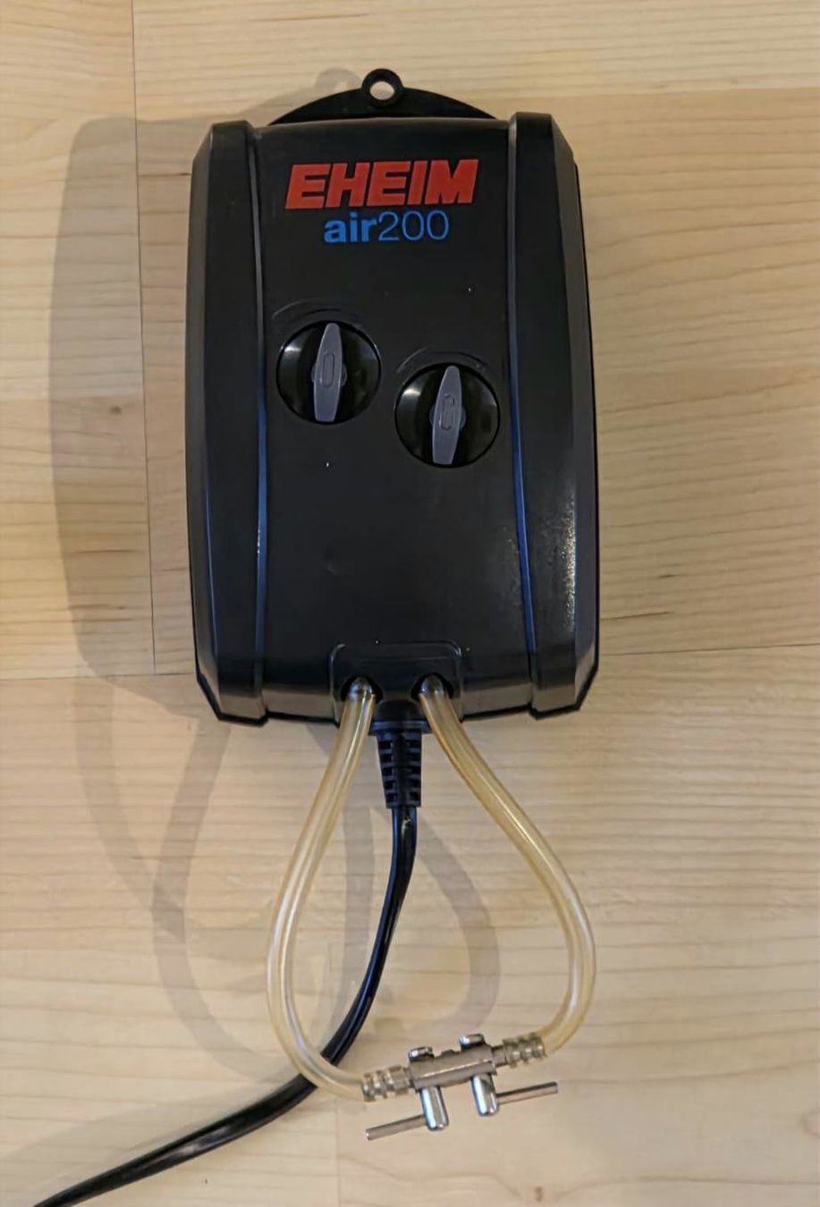 Eheim Pompe: Eheim Air pump 200 – Usato da Samstagern venduto da gilido01 1