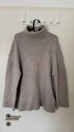 H&M Oversize Rollkragenpullover, Gr. S