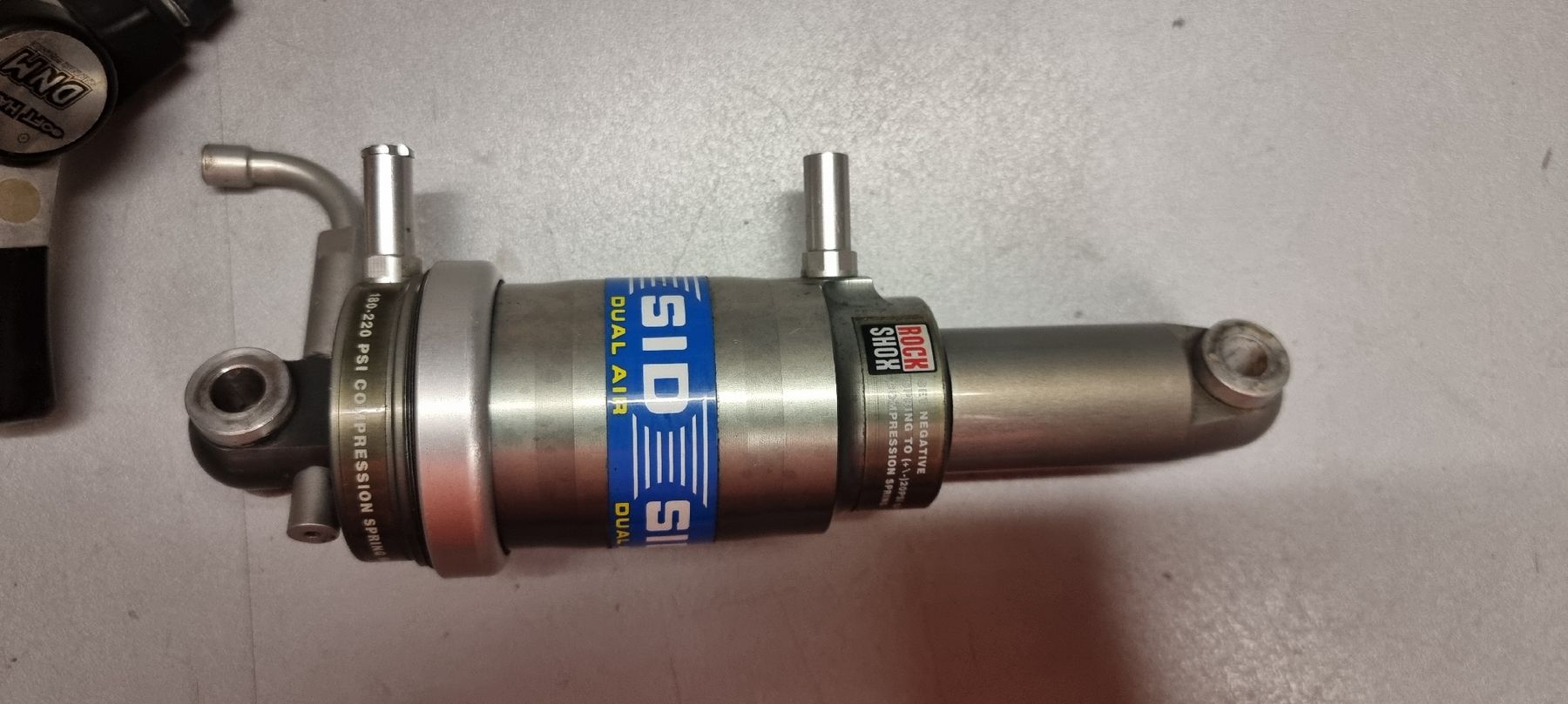 Pezzi di ricambio: Rock Shox Sid Dämpfer mit Remote – Usato da Seon venduto da Stibinio 1