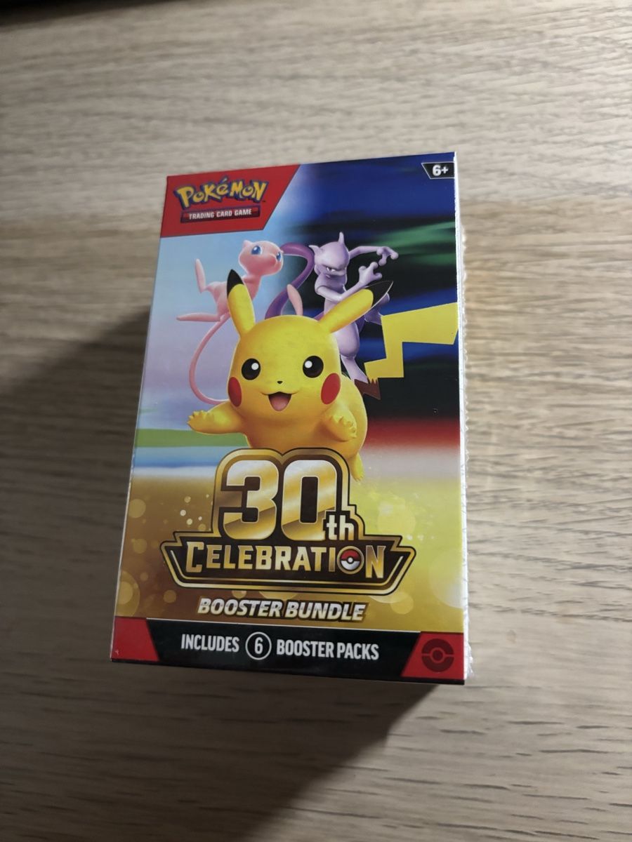 Pokémon Cartes à collectionner: 30th Pokemon - Booster Bundle, English – Neuf avec emballage d'origine à Stans par bet4benz