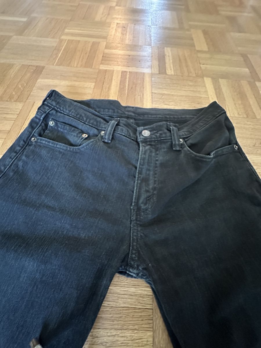 Levi's Jeans: Levi's Jeans W31/32 schwarz straight leg – Usato da Baden venduto da Marytumby 1