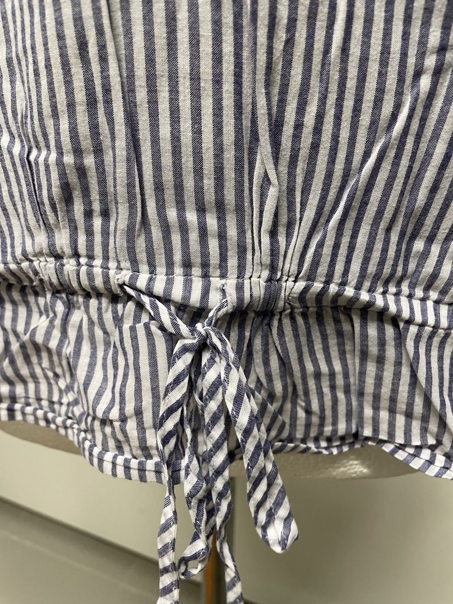 Lotti di vestiti: 4 Sommer Damen T-Shirts, GUESS, ESPRIT – Usato da Urdorf venduto da Anassor 5
