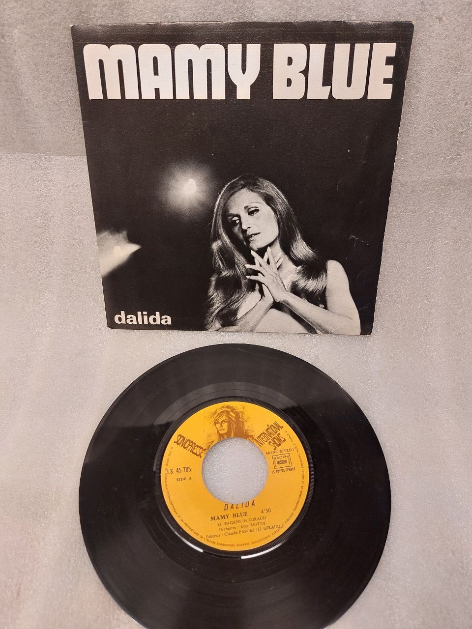 Dischi in vinile: Dalida – Mamy Blue - Vinile 1971 – Usato da Pambio Noranco venduto da TREBORLOP