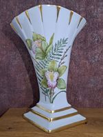 Elegante Porzellanvase, handbemalt, Golddekor - Limoges