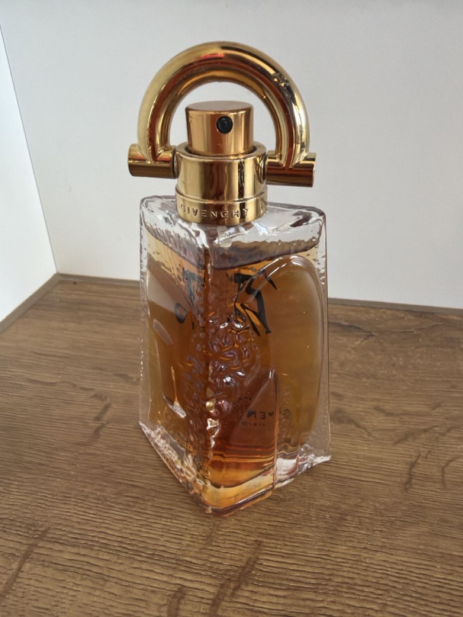 Givenchy Profumi & Eau de Toilette: Givenchy Pi Eau de Toilette Herrenduft 100ml  – Usato da Rothenthurm venduto da LaThie 1