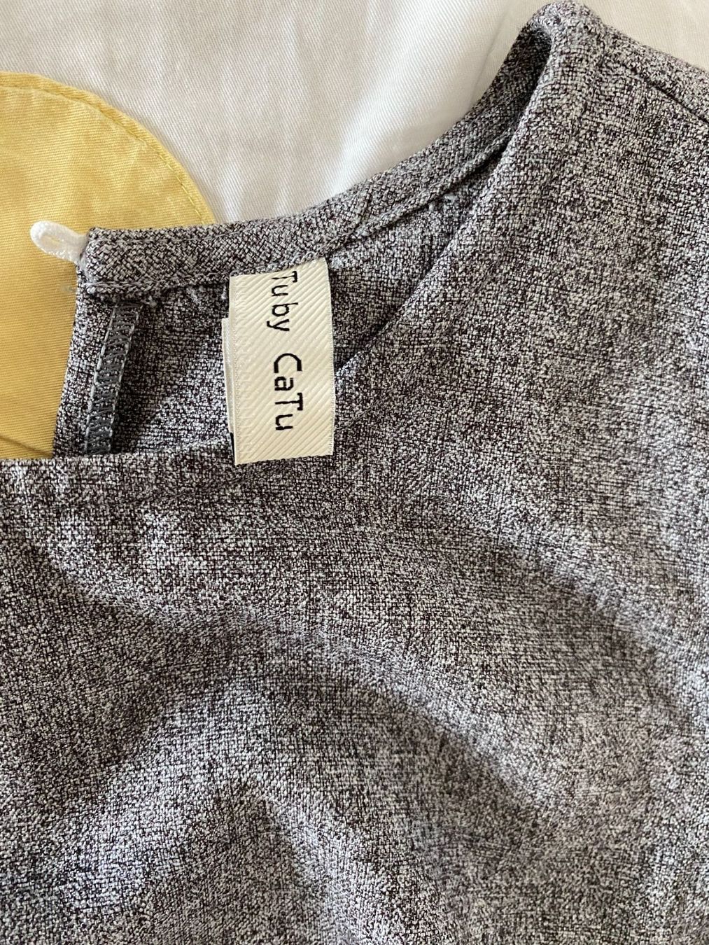 Vestiti: Kleid Damen Gr.S grau – Usato da Duebendorf venduto da Alexandertreyer 5