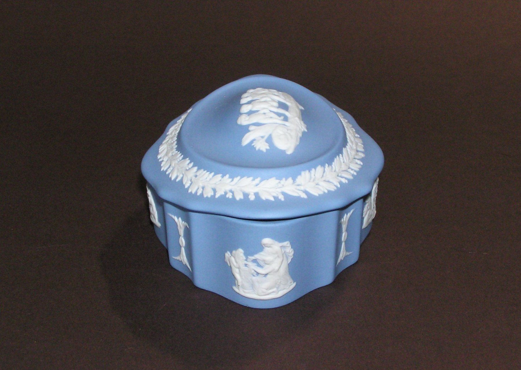 Sonstige Dekorationen & Accessoires: ALTE WEDGWOOD DOSE – Gebraucht aus Grenchen von Antique-hunter 2