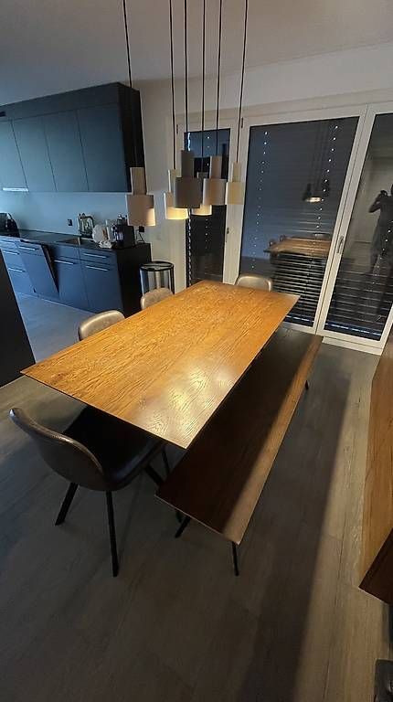 Set de table et chaises: Modernes Esszimmer-Set – D'occasion à Winterthur par Omar_61