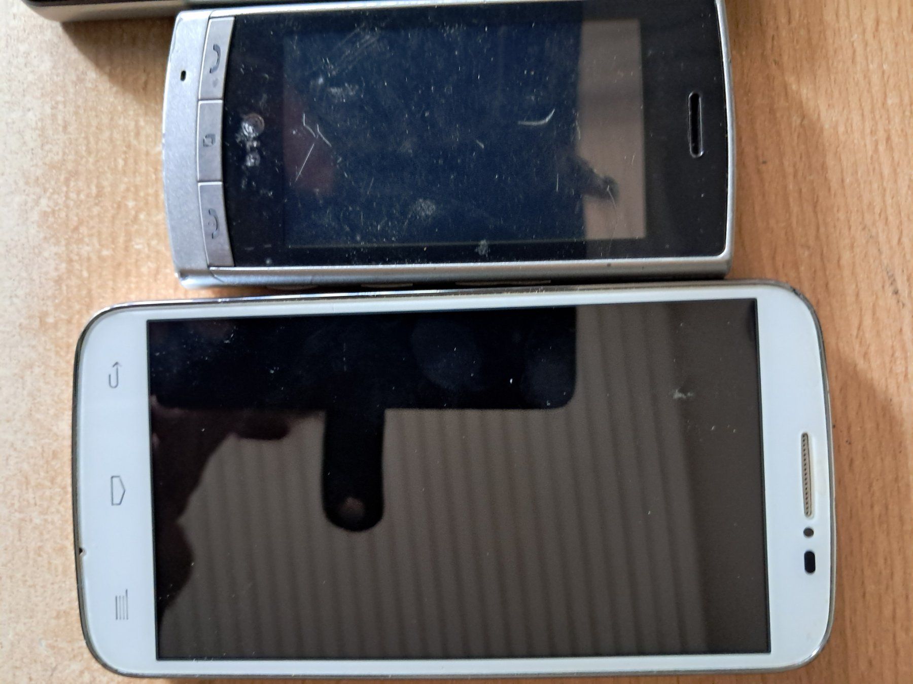 Telefoni cellulari / Smartphones: Handy und Smartphones – Usato da Glattbrugg venduto da mah_c5jk 6