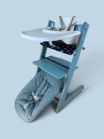Stokke Tripp Trapp mit Babyset, Kissen, Tray, Gurt & Newborn