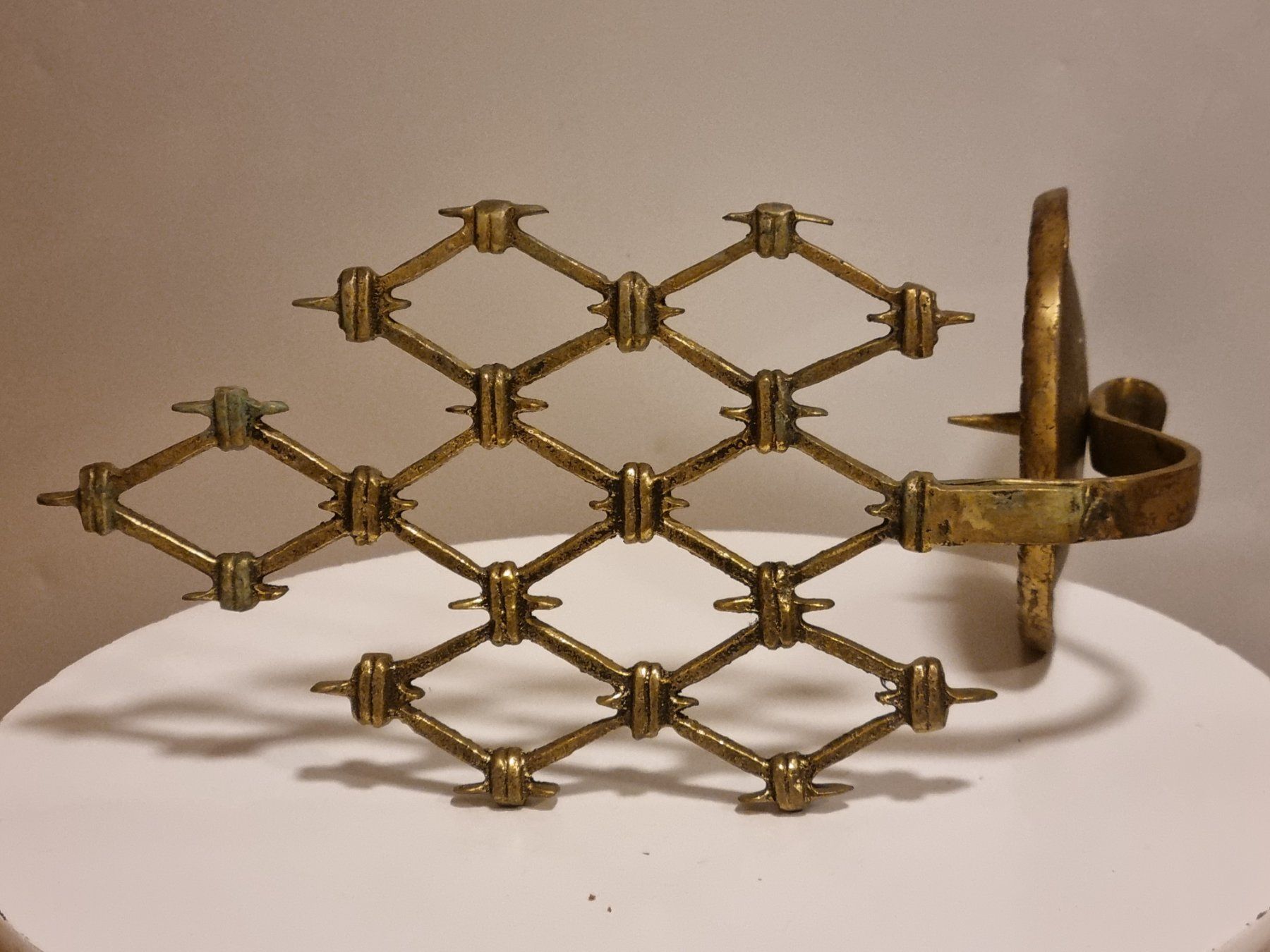 Kerzenständer: Vintage Wandkerzenhalter aus massivem Messing – Gebraucht aus Scharnachtal von devin03 1