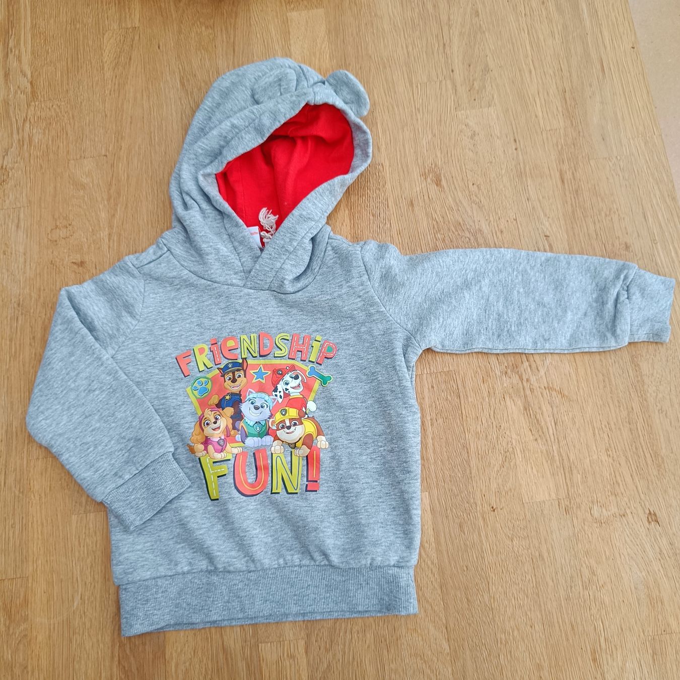 Pulls et sweat-shirts: Pullover Grösse 86 – D'occasion à Jaberg par urig17.