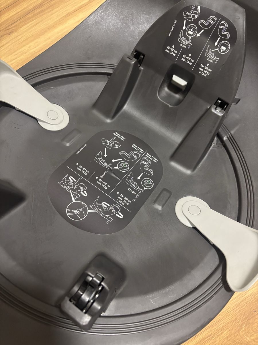 Cybex Seggiolini per auto: Cybex Platinum Base T – Usato da Sutz venduto da charis1411 1