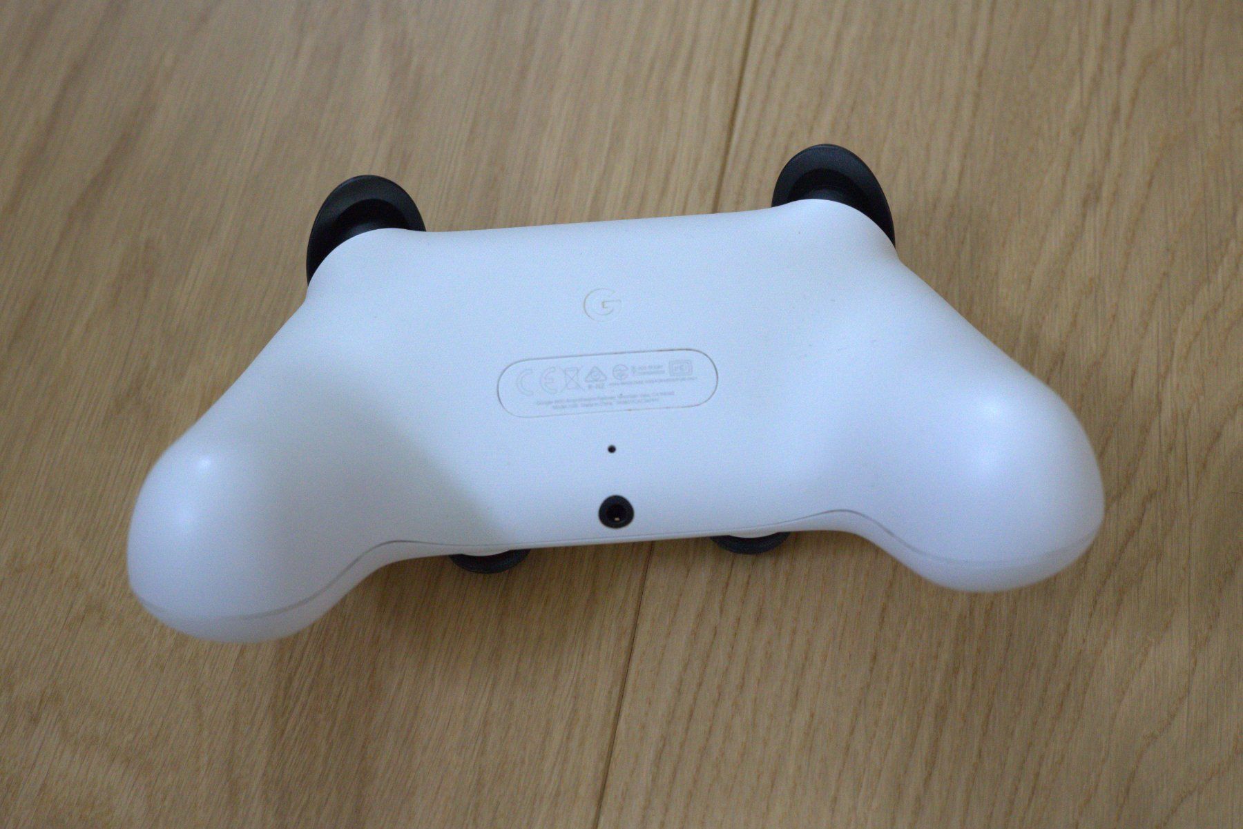 Controller: Google Stadia Controller Bluetooth USB-C – Usato da Zürich venduto da styu 1