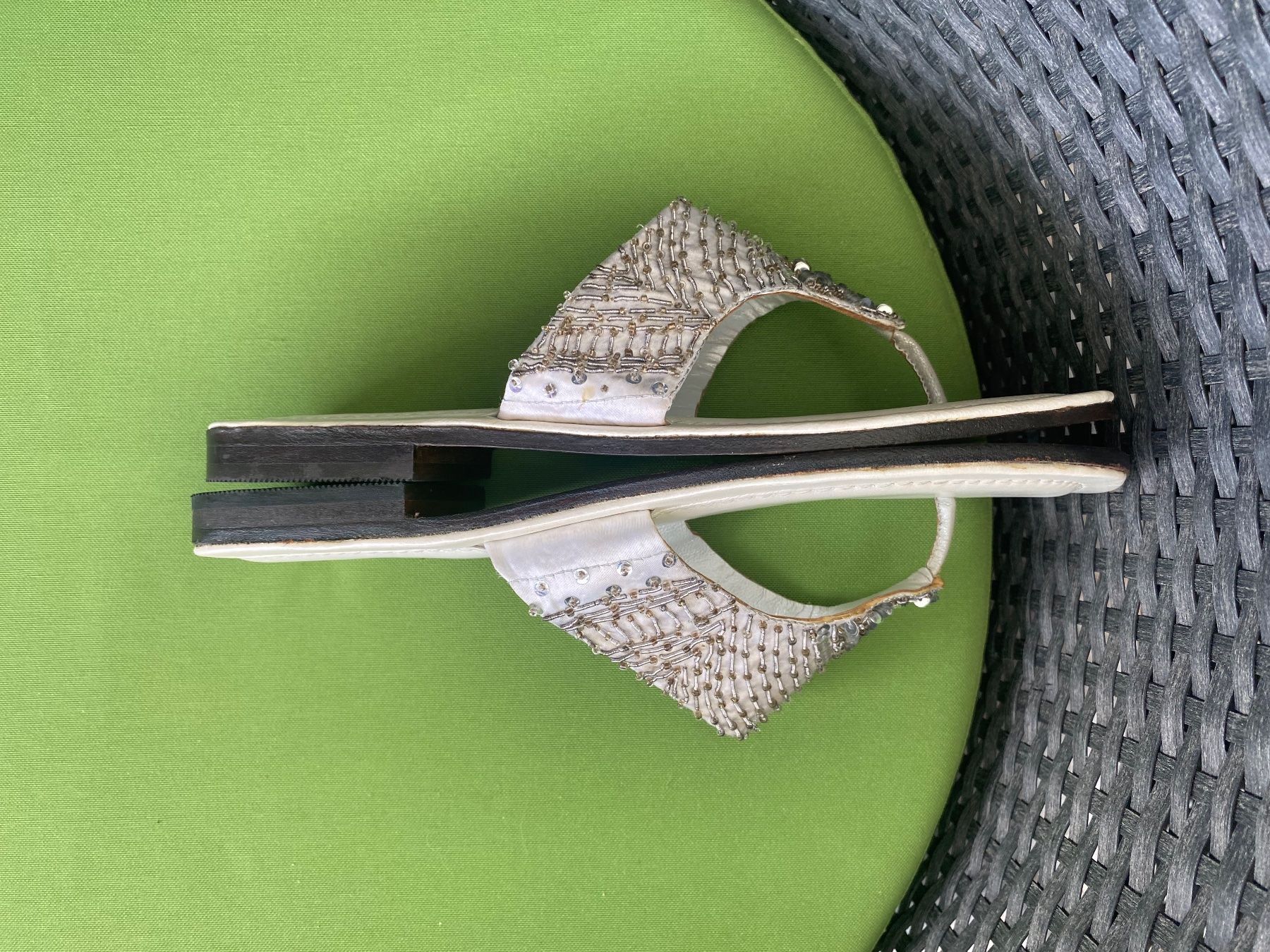 Chaussures femmes: SUMMERTIME - stylische/edle Flip-Flops mit Décor, silber, 39 – D'occasion à Winkel par ferrari2022 5
