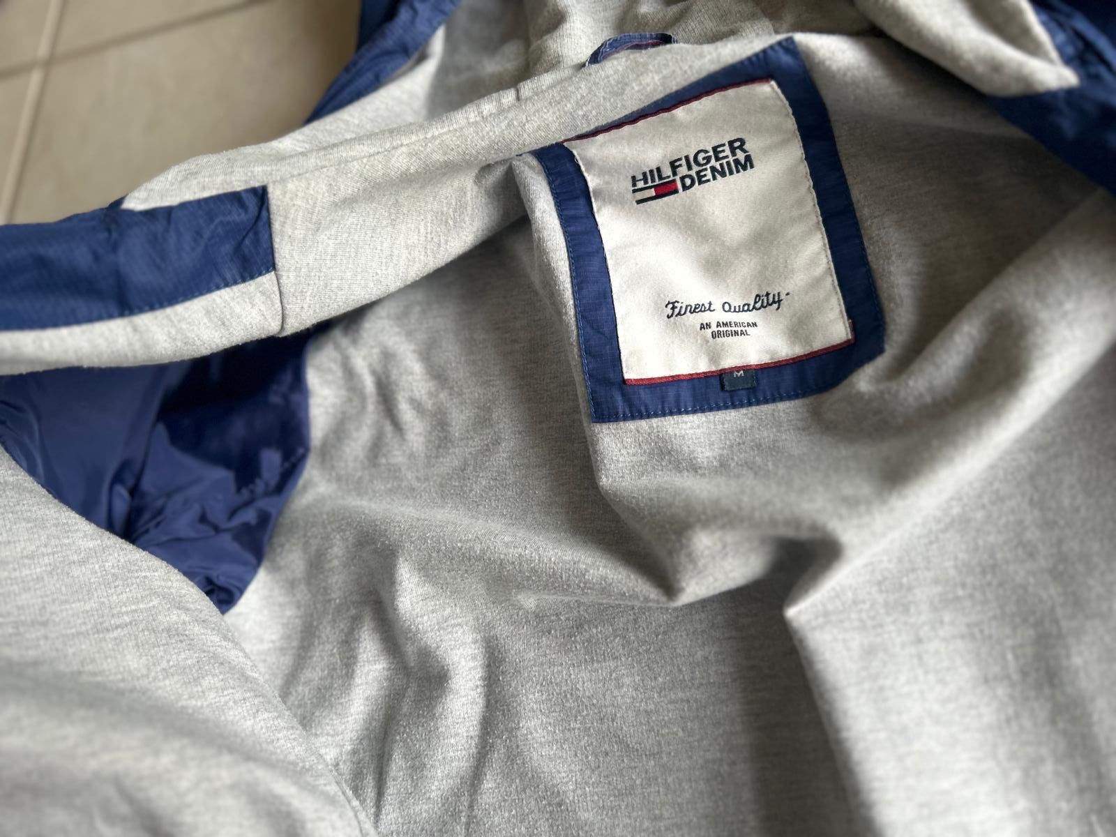 Tommy Hilfiger Giacche: Tommy Hilfiger Jacke Blau Grösse M – Usato da Biel-Benken BL venduto da Ddrummer 4