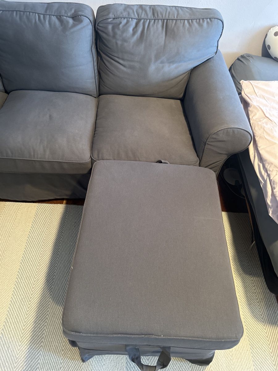 Divani: Gemütliches Sofa mit Hocker, grau - Top Zustand – Usato da Mörschwil venduto da philmensa 3