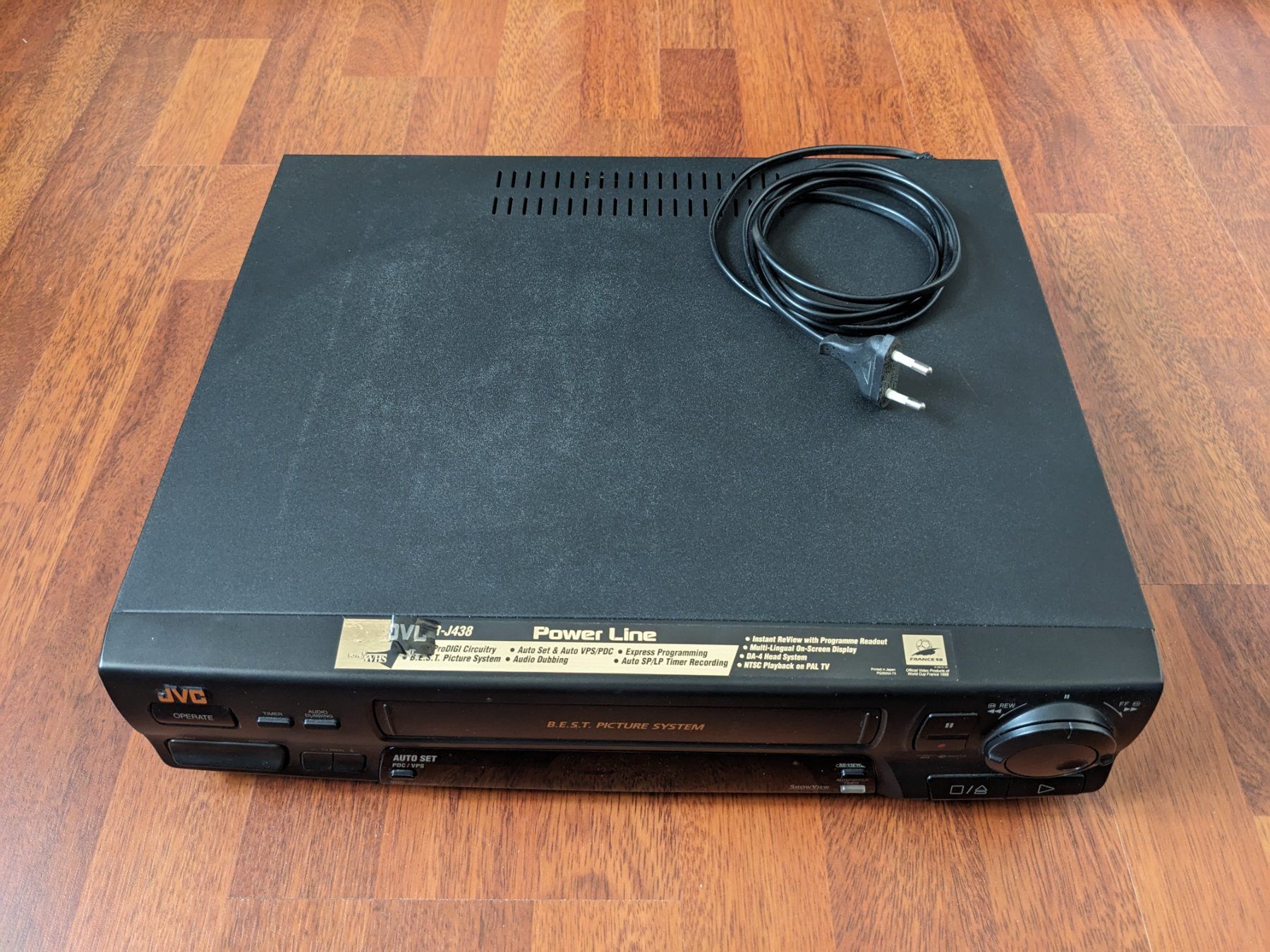 JVC Aufnahmegeräte: JVC HR-J438E Videorecorder mit Originalverpackung – Gebraucht aus Stetten AG von Trexx75
