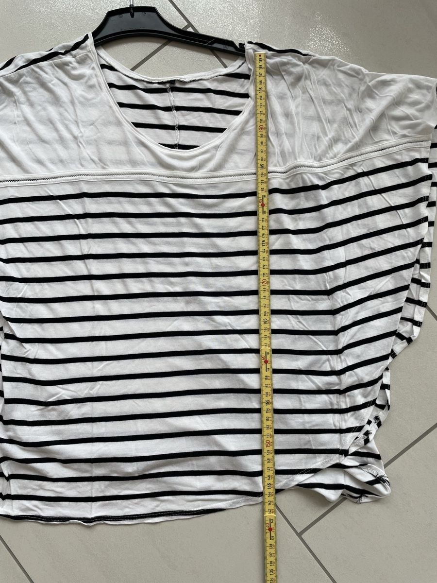 T-Shirts: T Shirt Damen Gr L – Gebraucht aus Rüti ZH von kar_xx9l 1