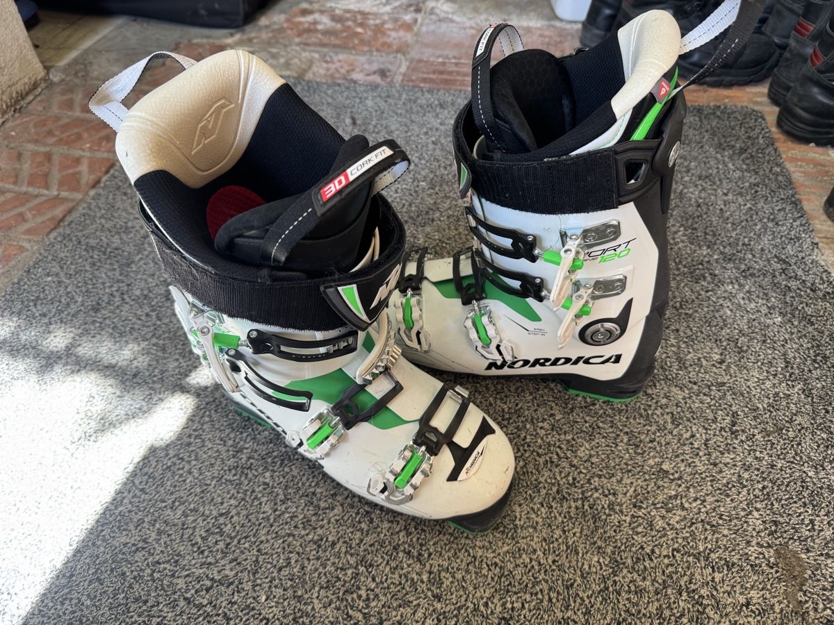 Nordica Herrenschuhe: Skischuhe – Gebraucht aus Bottenwil von RKJunior 1